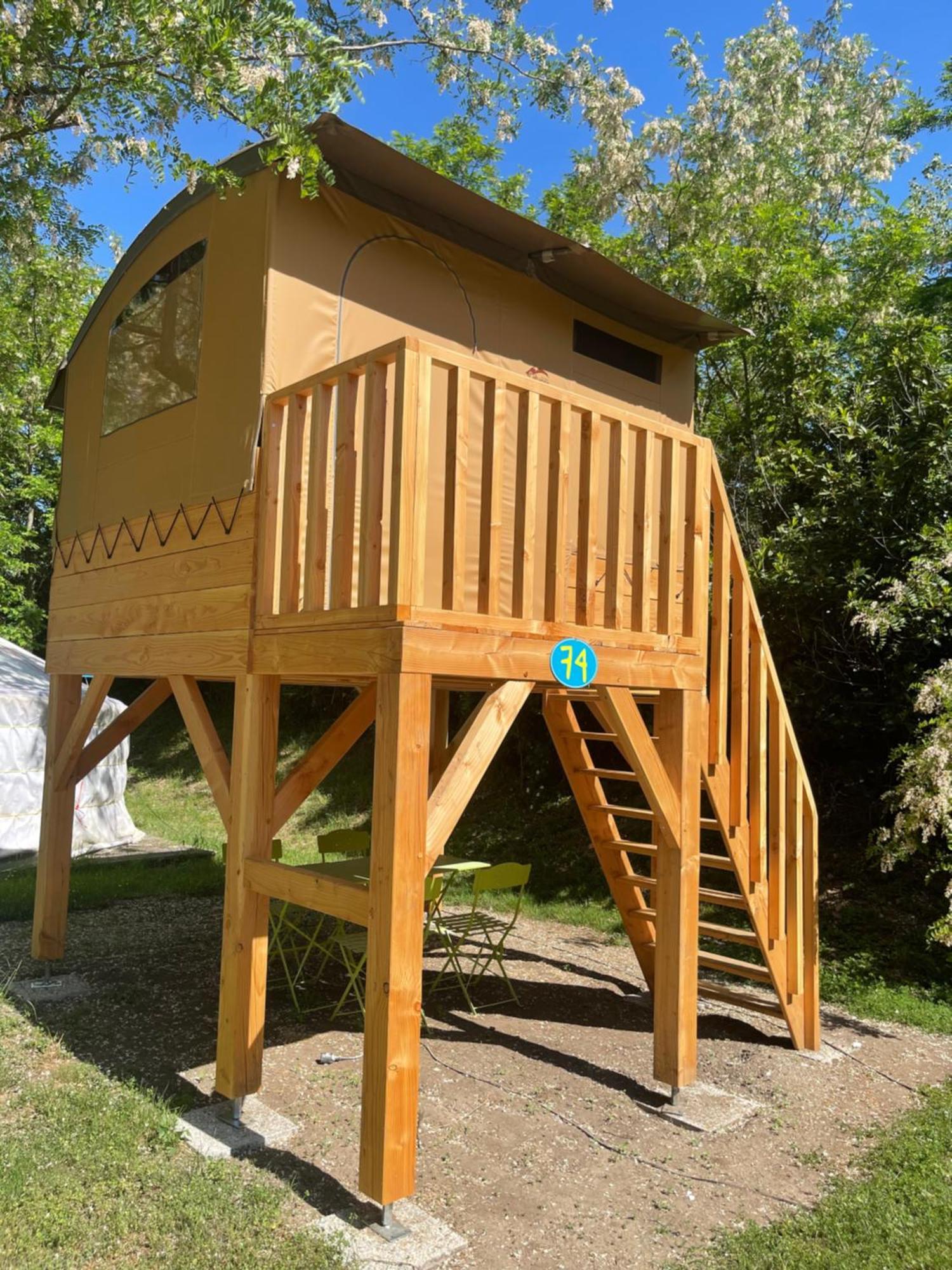 Camping Paradis Family Des Issoux Lalevade-d'Ardeche Exterior photo